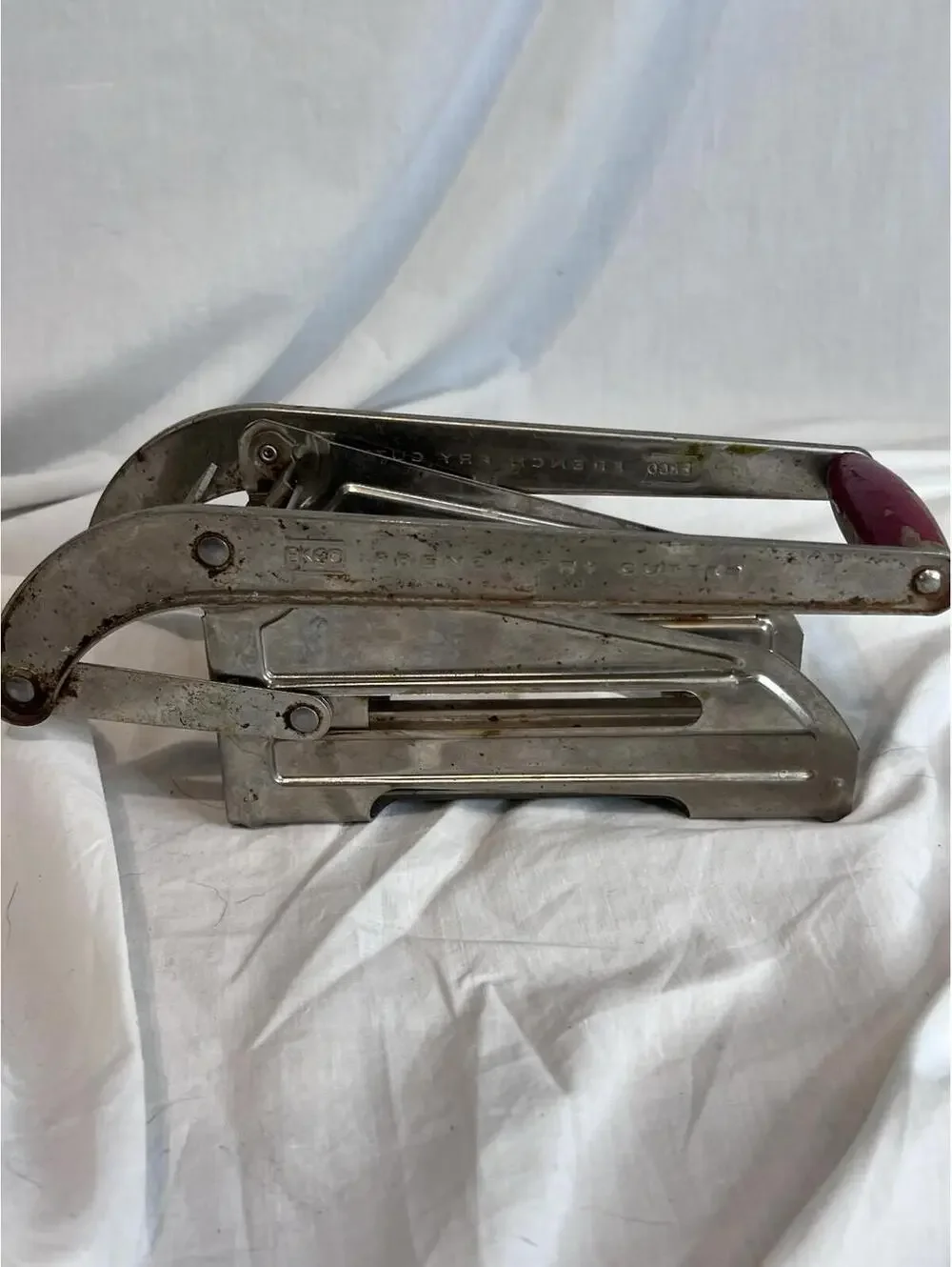 Vintage EKCO French Fry Cutter with a Red Wood Handle Kitchen Decor Pre-owned